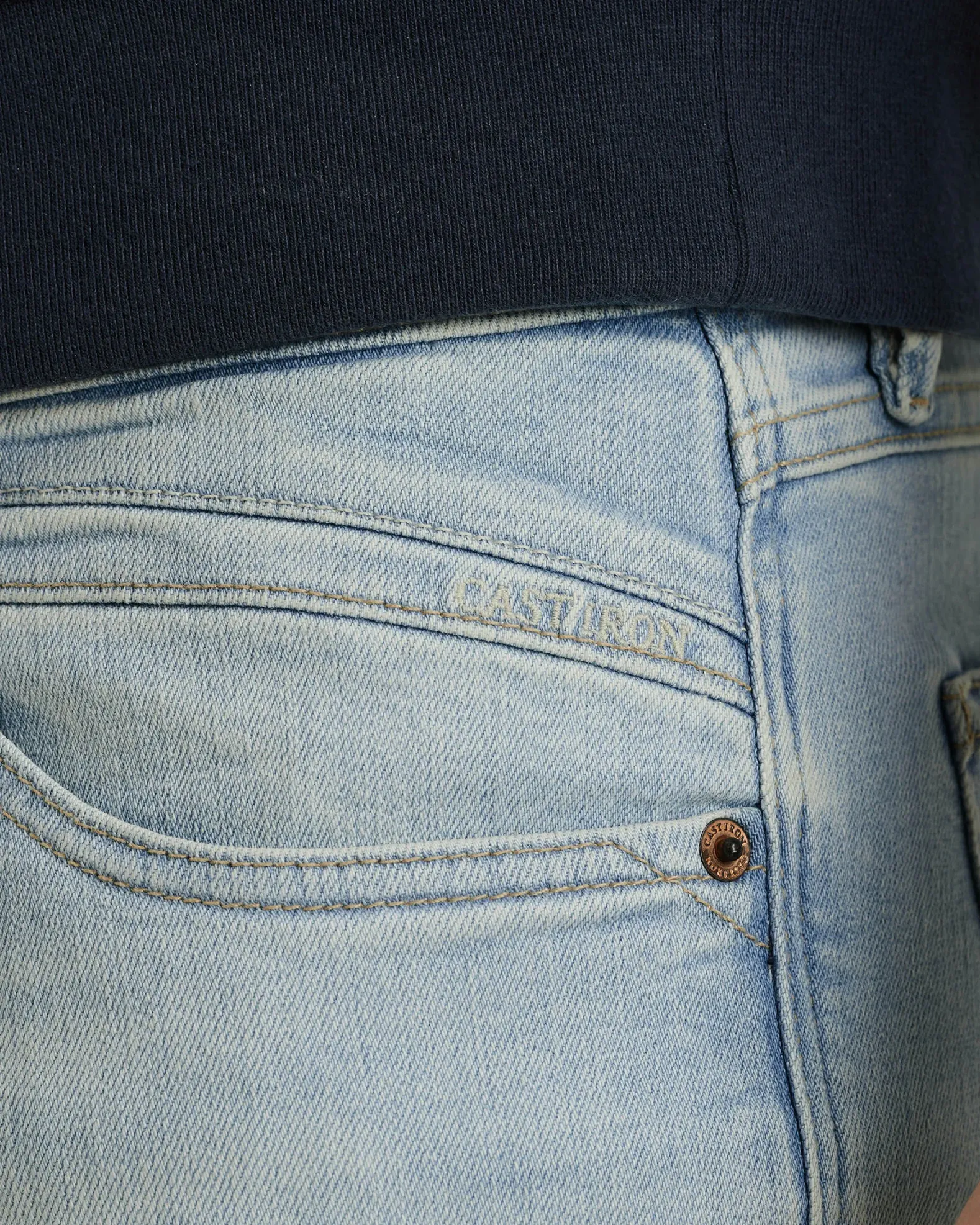 Cast Iron Shiftback Jeans