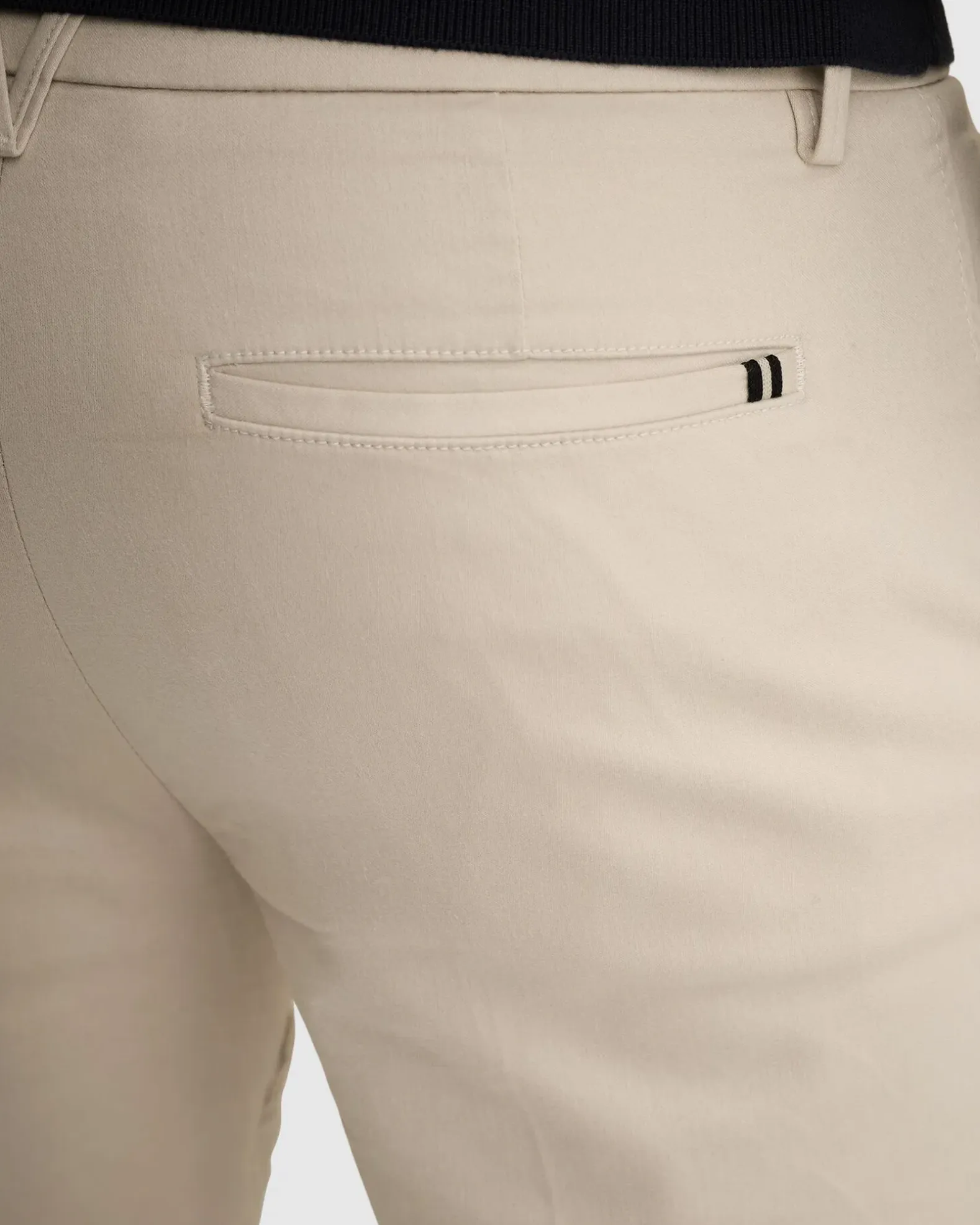 Vanguard Chino V35