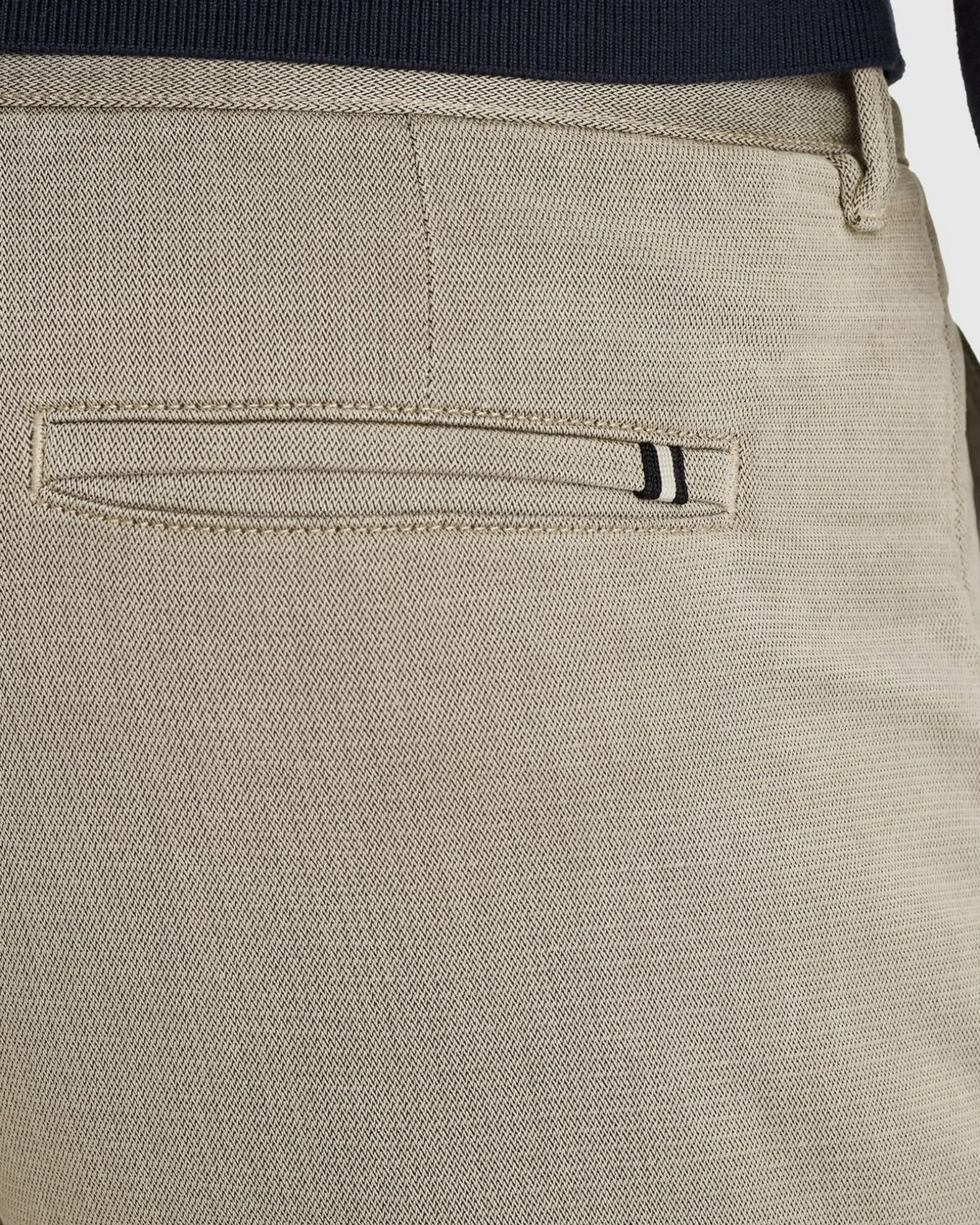 Vanguard V35 Chino