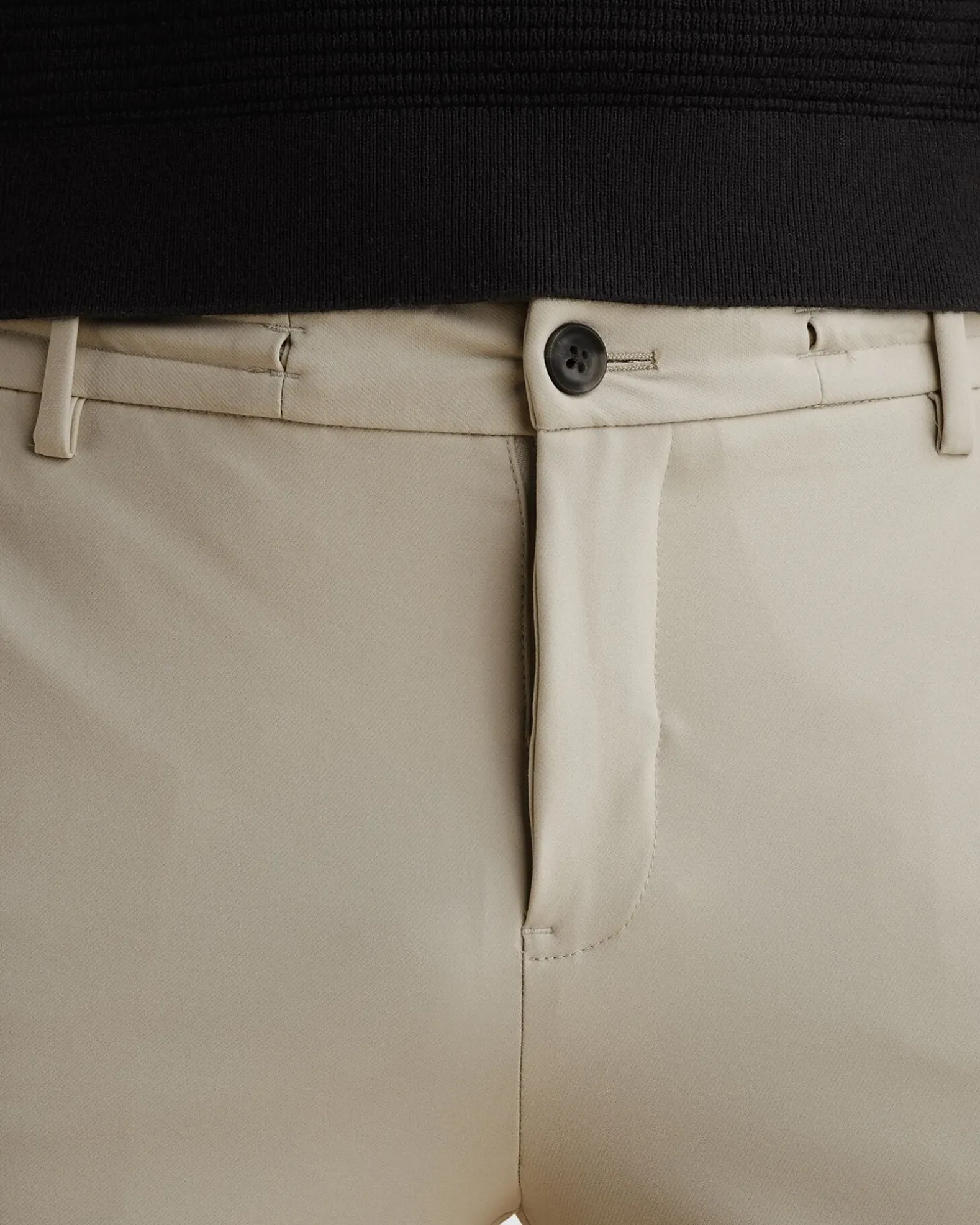 Vanguard V12 Chino