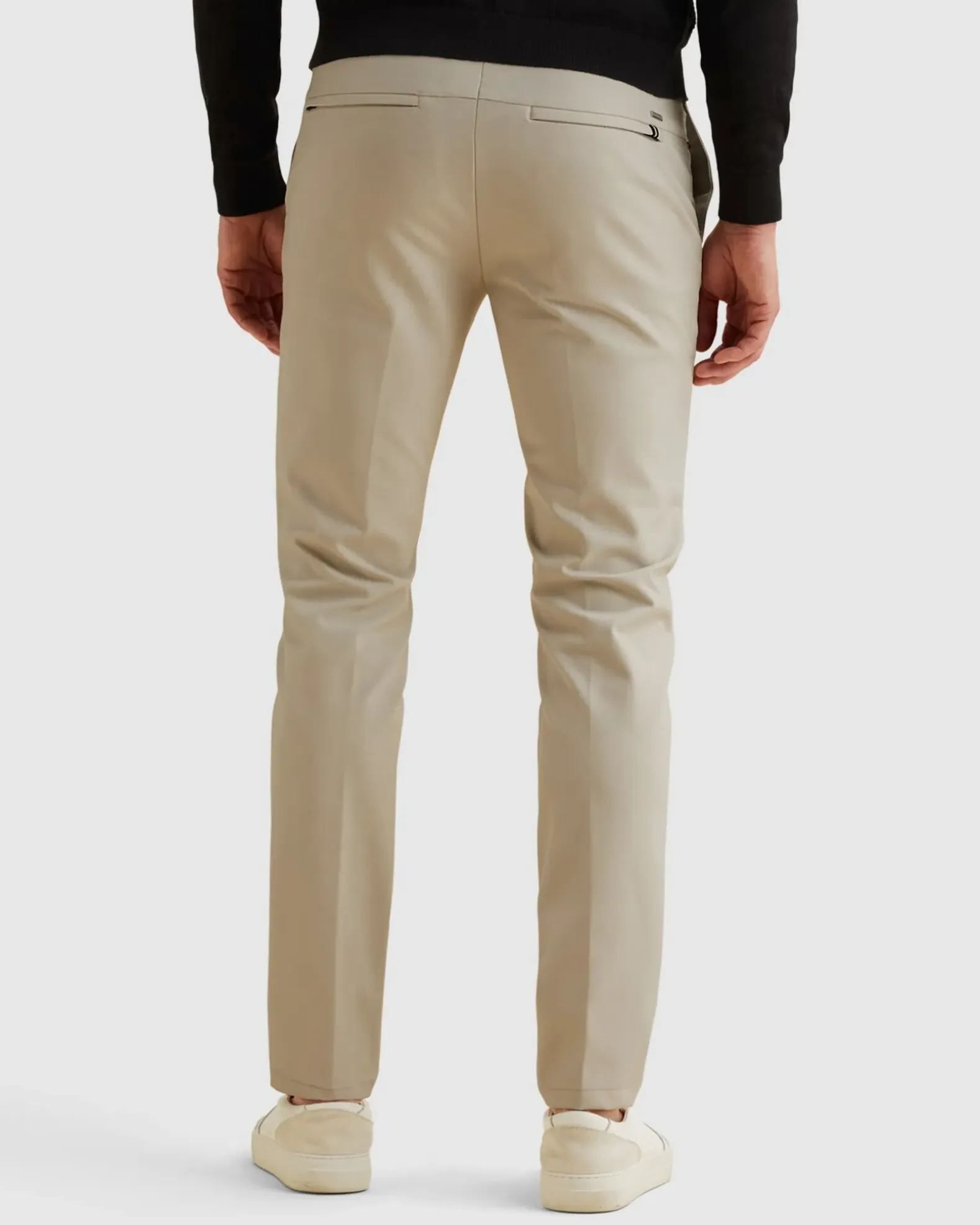 Vanguard V12 Chino