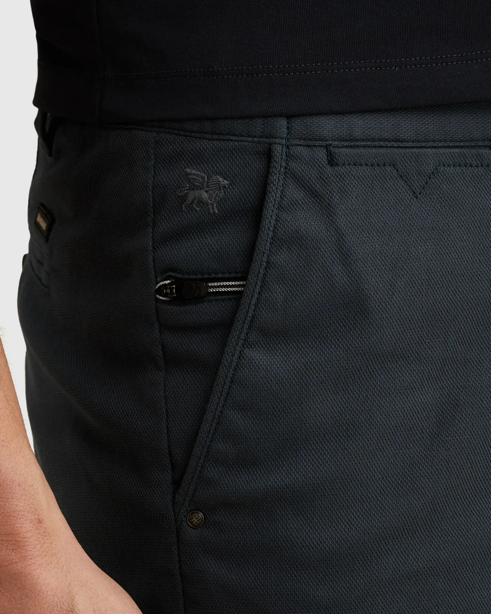 Vanguard V65 Short